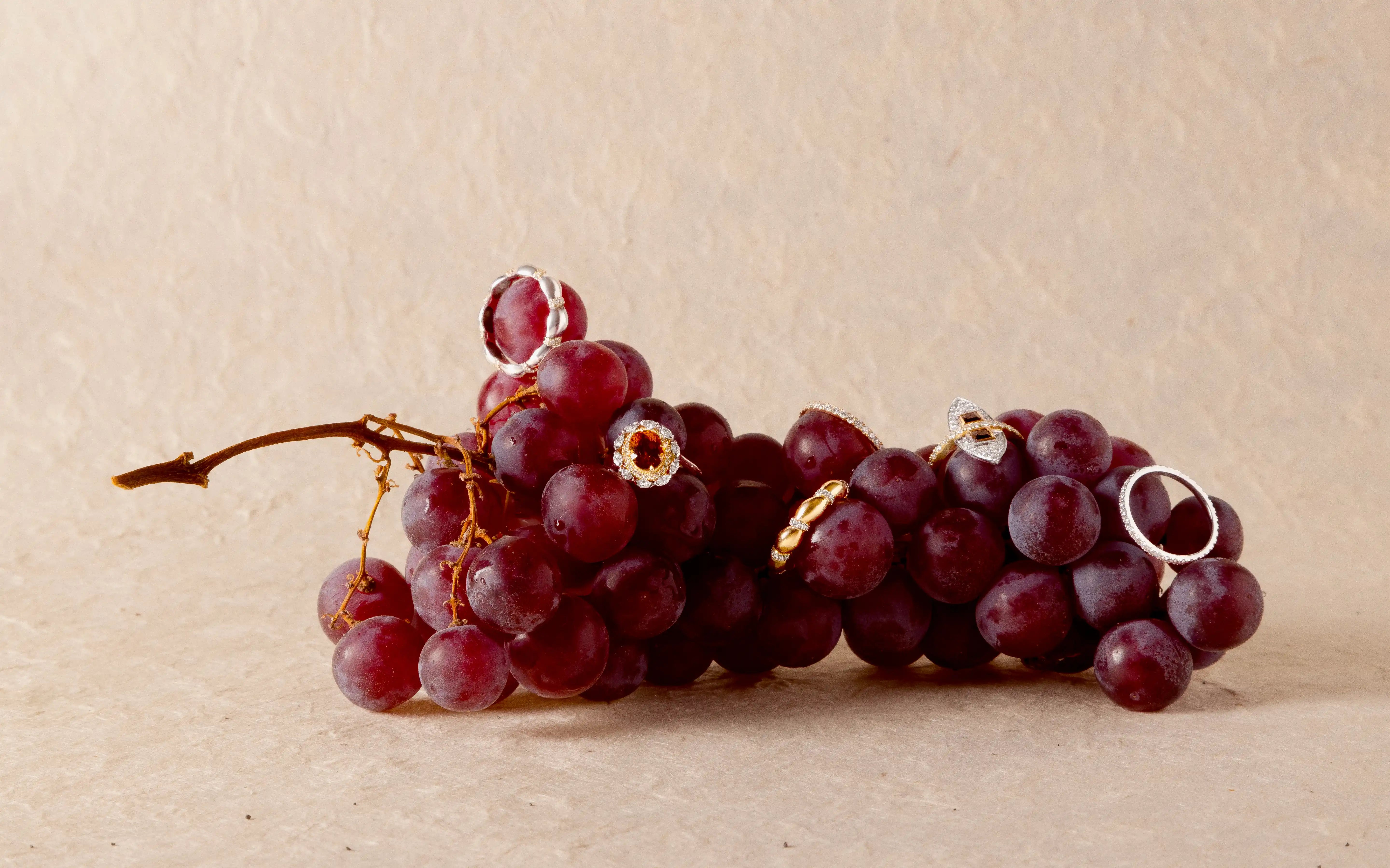 Pierres de couleur : quelles gemmes choisir pour une bague qui a du caractère ?